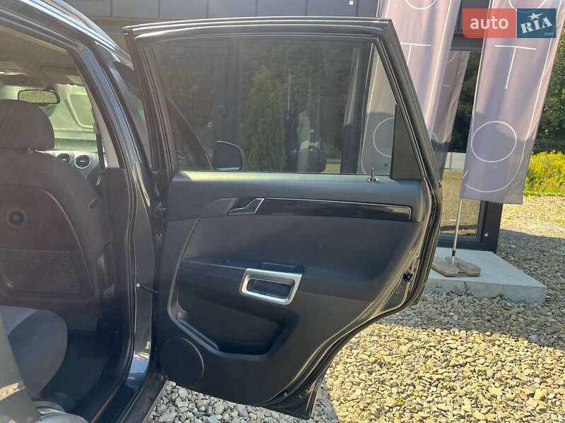 Внедорожник / Кроссовер Chevrolet Captiva 2013 в Львове