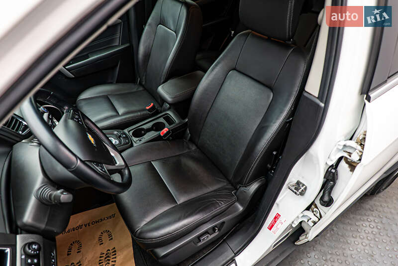 Позашляховик / Кросовер Chevrolet Captiva 2016 в Києві фото 9 Позашляховик / Кросовер Chevrolet Captiva 2016 в Києві