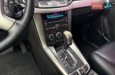 Позашляховик / Кросовер Chevrolet Captiva 2013 в Києві