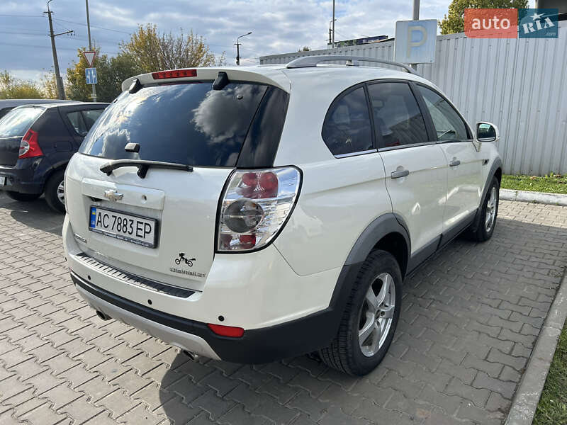 Позашляховик / Кросовер Chevrolet Captiva 2011 в Луцьку фото 7 Позашляховик / Кросовер Chevrolet Captiva 2011 в Луцьку