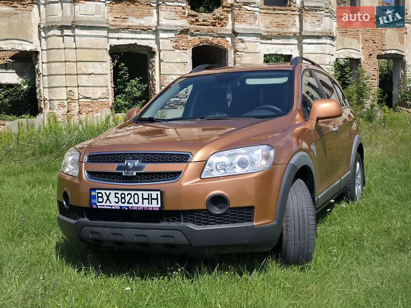 Позашляховик / Кросовер Chevrolet Captiva 2008 в Ізяславі