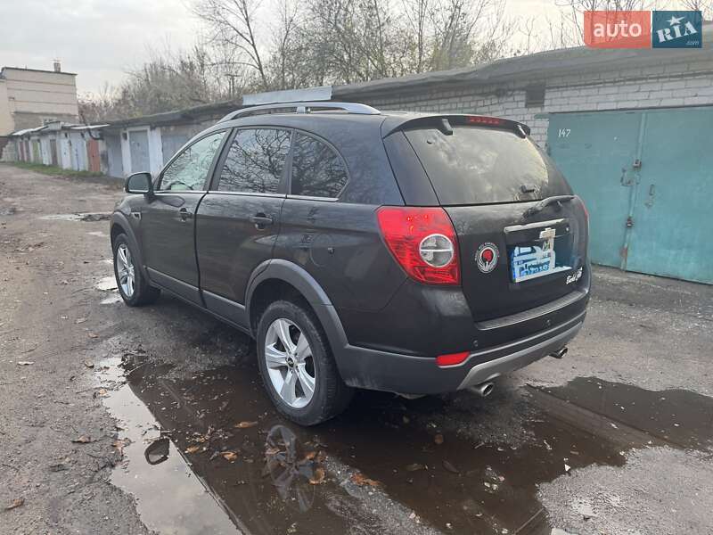 Позашляховик / Кросовер Chevrolet Captiva 2011 в Миколаєві фото 5 Позашляховик / Кросовер Chevrolet Captiva 2011 в Миколаєві