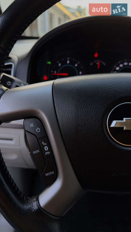 Внедорожник / Кроссовер Chevrolet Captiva 2012 в Стрые