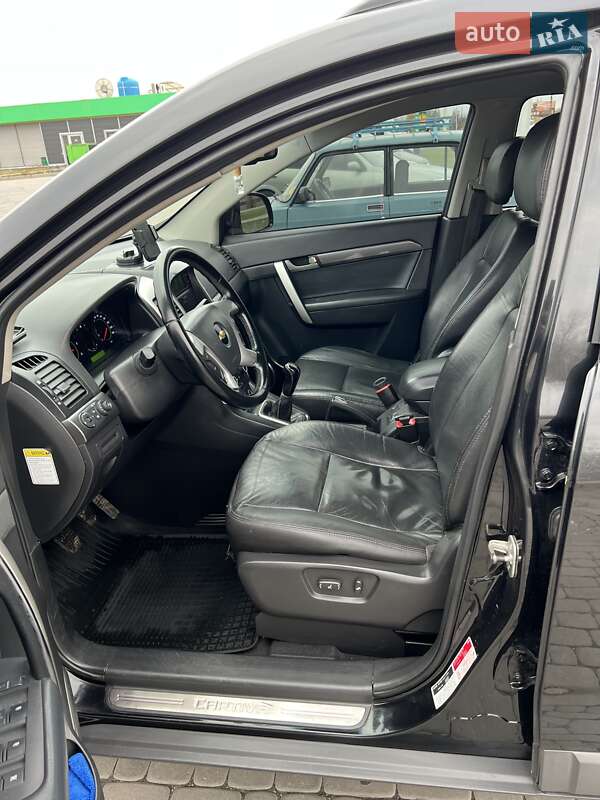 Внедорожник / Кроссовер Chevrolet Captiva 2010 в Днепре