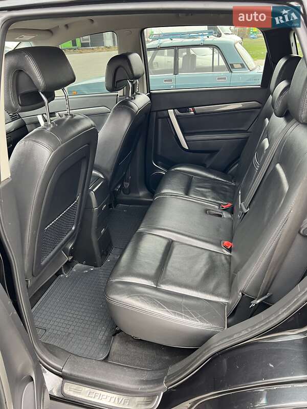Внедорожник / Кроссовер Chevrolet Captiva 2010 в Днепре