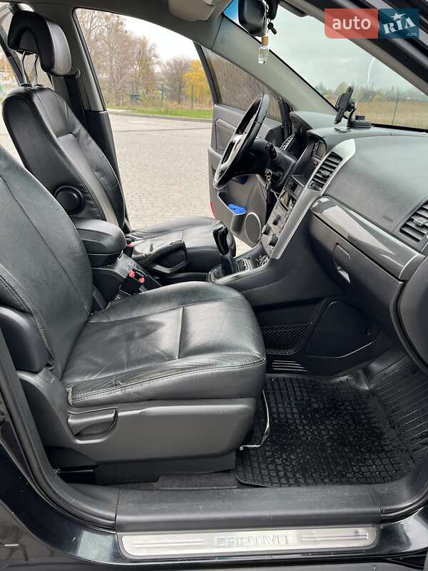 Внедорожник / Кроссовер Chevrolet Captiva 2010 в Днепре