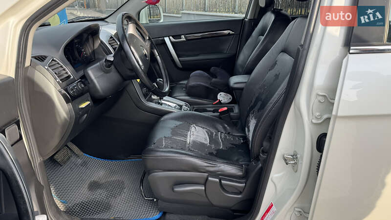 Внедорожник / Кроссовер Chevrolet Captiva 2012 в Киеве