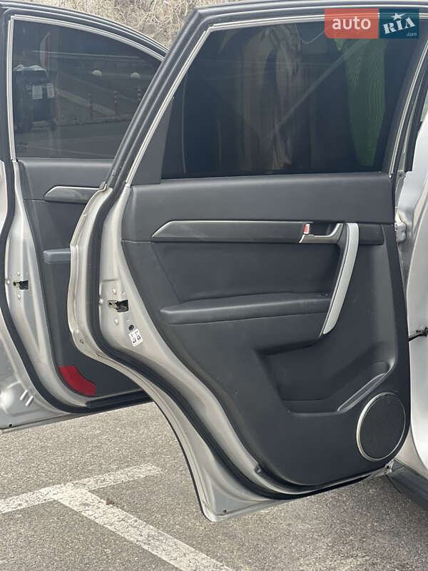 Внедорожник / Кроссовер Chevrolet Captiva 2007 в Киеве