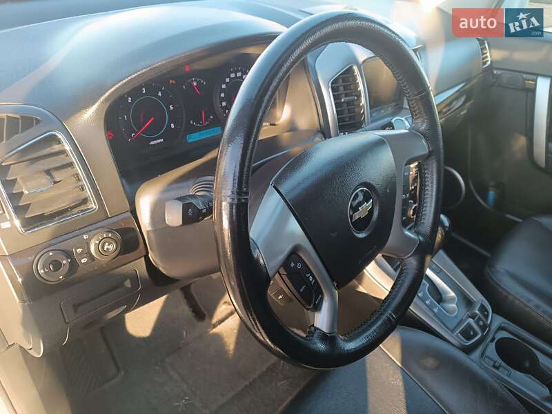 Внедорожник / Кроссовер Chevrolet Captiva 2012 в Луцке фото 13 Внедорожник / Кроссовер Chevrolet Captiva 2012 в Луцке