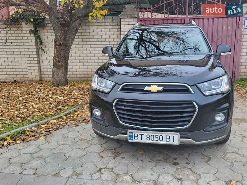 Внедорожник / Кроссовер Chevrolet Captiva 2016 в Херсоне
