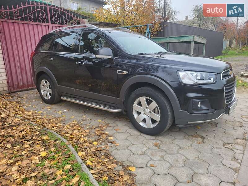 Внедорожник / Кроссовер Chevrolet Captiva 2016 в Херсоне