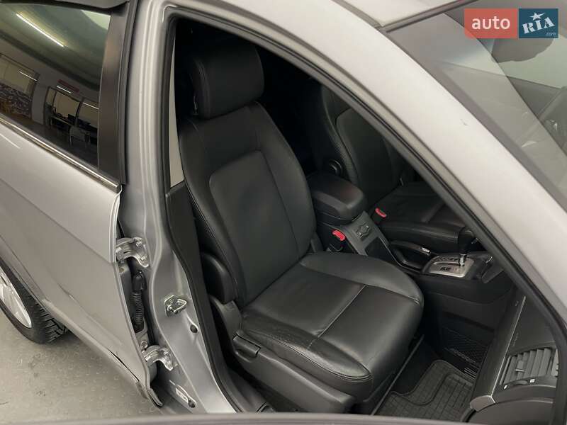 Позашляховик / Кросовер Chevrolet Captiva 2008 в Києві