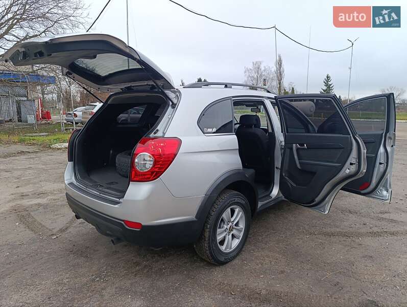 Позашляховик / Кросовер Chevrolet Captiva 2007 в Хмельницькому фото 14 Позашляховик / Кросовер Chevrolet Captiva 2007 в Хмельницькому