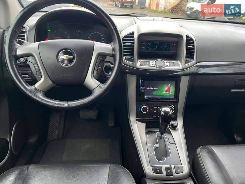 Внедорожник / Кроссовер Chevrolet Captiva 2012 в Луцке