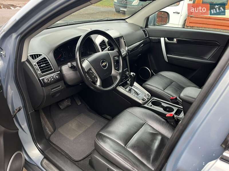 Внедорожник / Кроссовер Chevrolet Captiva 2012 в Луцке