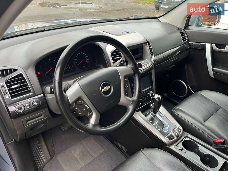 Внедорожник / Кроссовер Chevrolet Captiva 2012 в Луцке