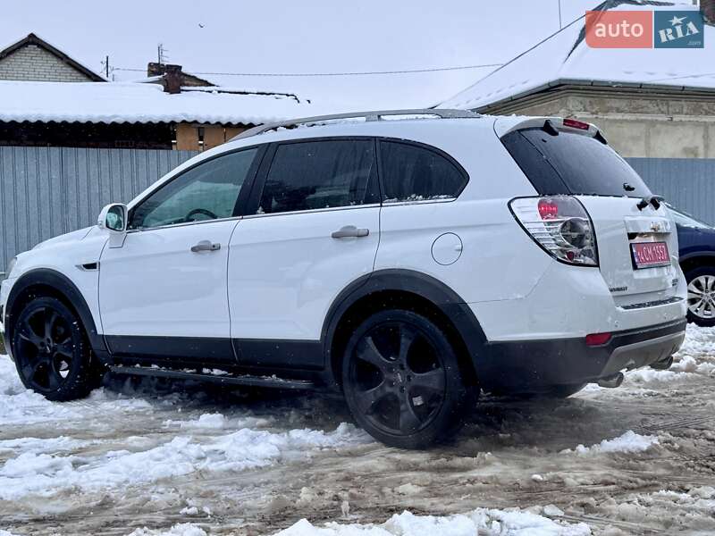 Внедорожник / Кроссовер Chevrolet Captiva 2013 в Стрые