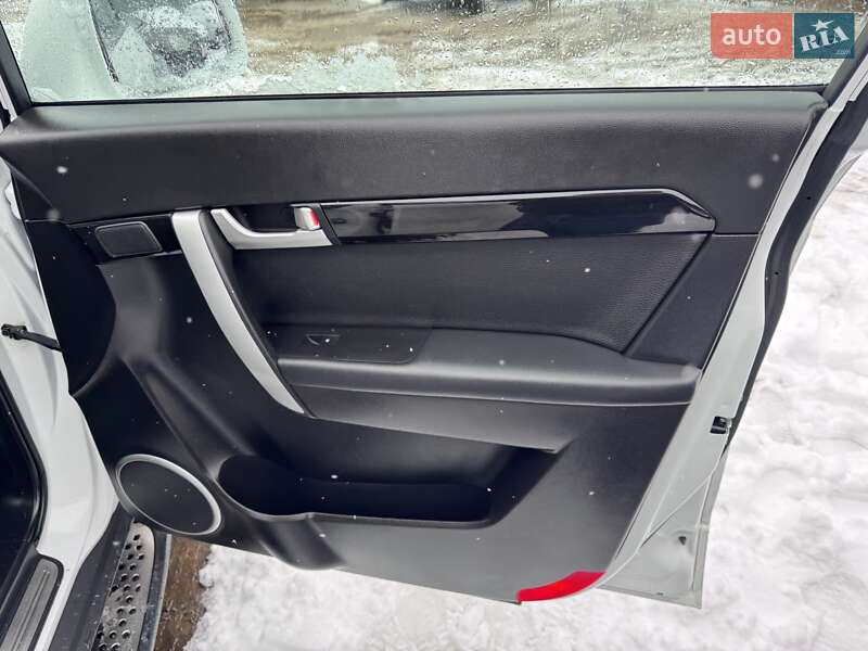 Внедорожник / Кроссовер Chevrolet Captiva 2013 в Стрые