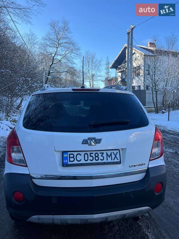 Внедорожник / Кроссовер Chevrolet Captiva 2014 в Львове