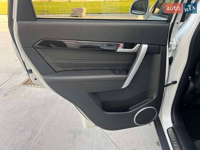 Внедорожник / Кроссовер Chevrolet Captiva 2013 в Луцке