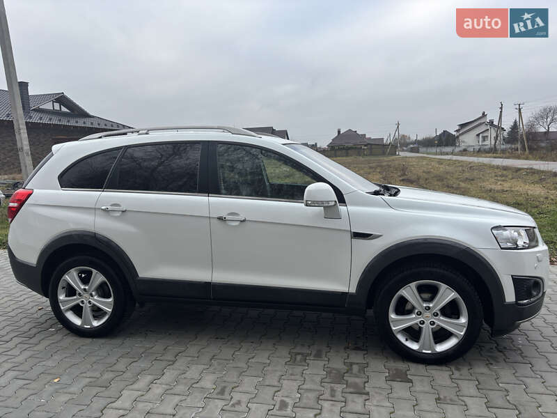 Внедорожник / Кроссовер Chevrolet Captiva 2013 в Луцке