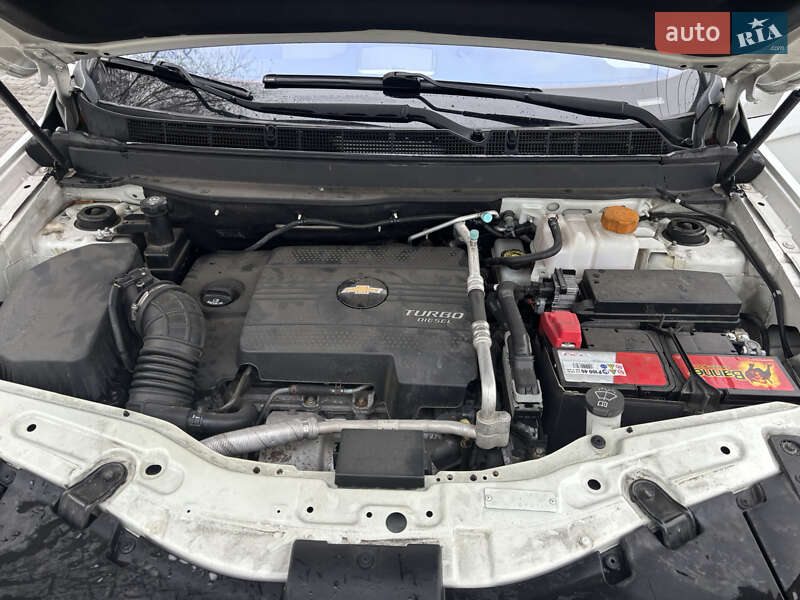 Внедорожник / Кроссовер Chevrolet Captiva 2013 в Луцке