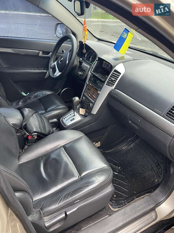 Позашляховик / Кросовер Chevrolet Captiva 2007 в Дніпрі фото 6 Позашляховик / Кросовер Chevrolet Captiva 2007 в Дніпрі