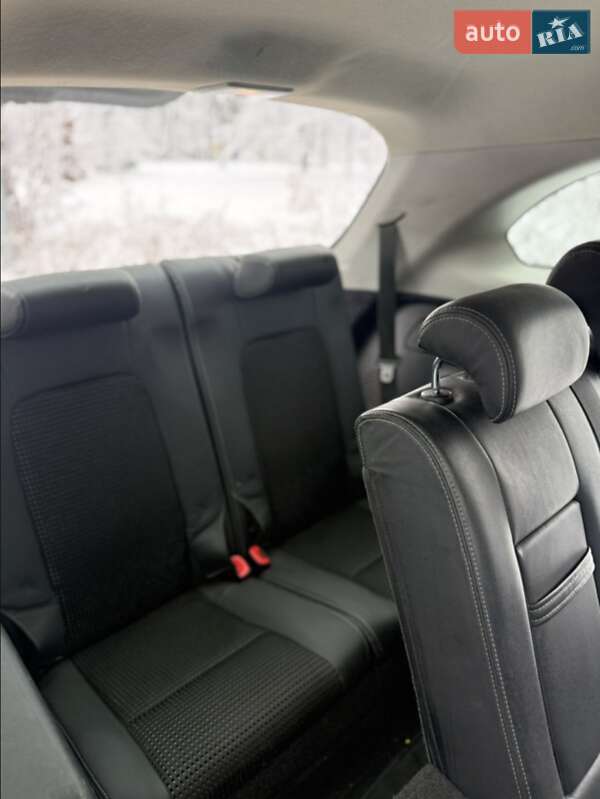 Внедорожник / Кроссовер Chevrolet Captiva 2012 в Самборе фото 31 Внедорожник / Кроссовер Chevrolet Captiva 2012 в Самборе