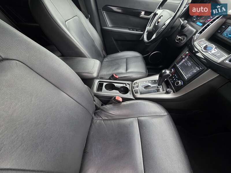 Внедорожник / Кроссовер Chevrolet Captiva 2012 в Ивано-Франковске