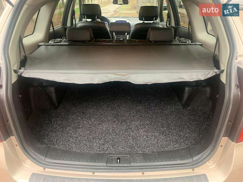 Позашляховик / Кросовер Chevrolet Captiva 2011 в Києві