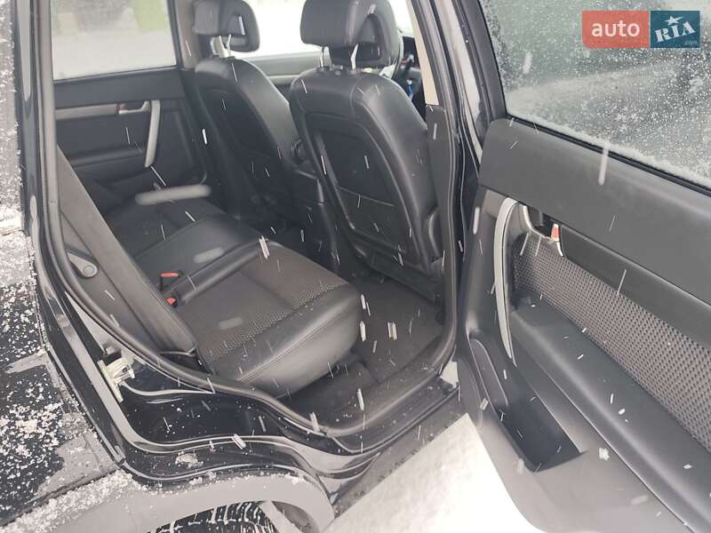 Позашляховик / Кросовер Chevrolet Captiva 2010 в Житомирі