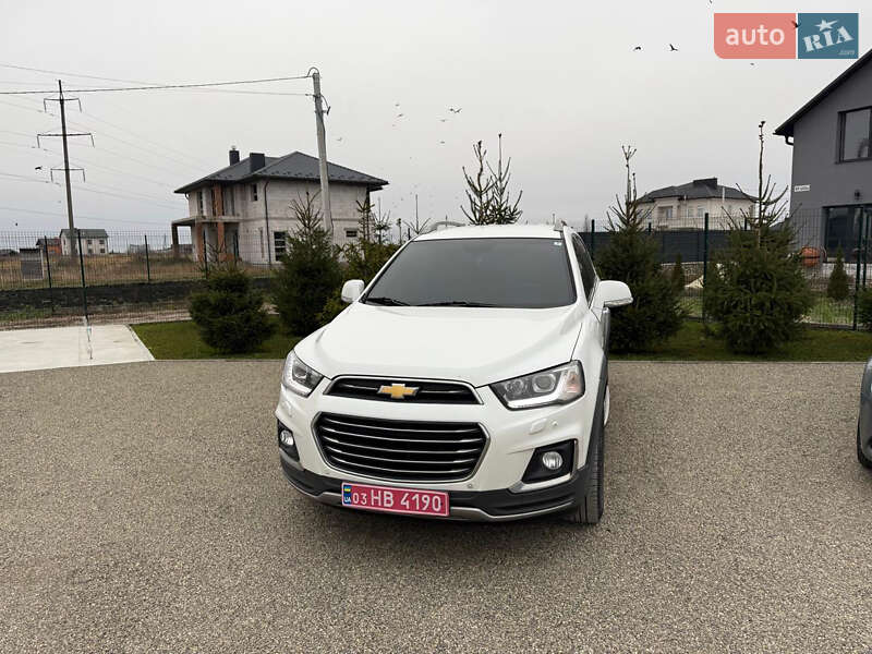 Позашляховик / Кросовер Chevrolet Captiva 2016 в Тернополі