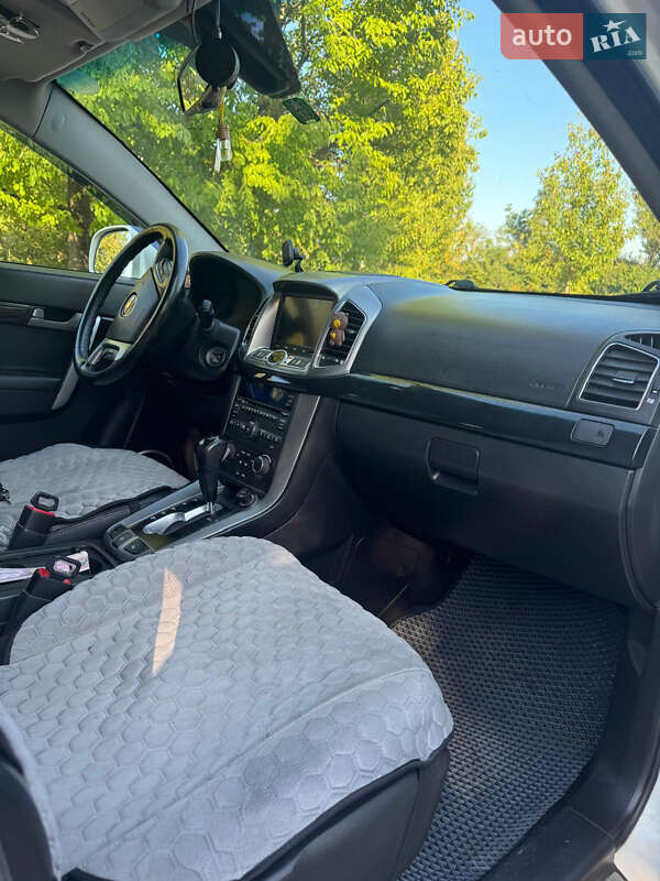 Внедорожник / Кроссовер Chevrolet Captiva 2012 в Кельменцах