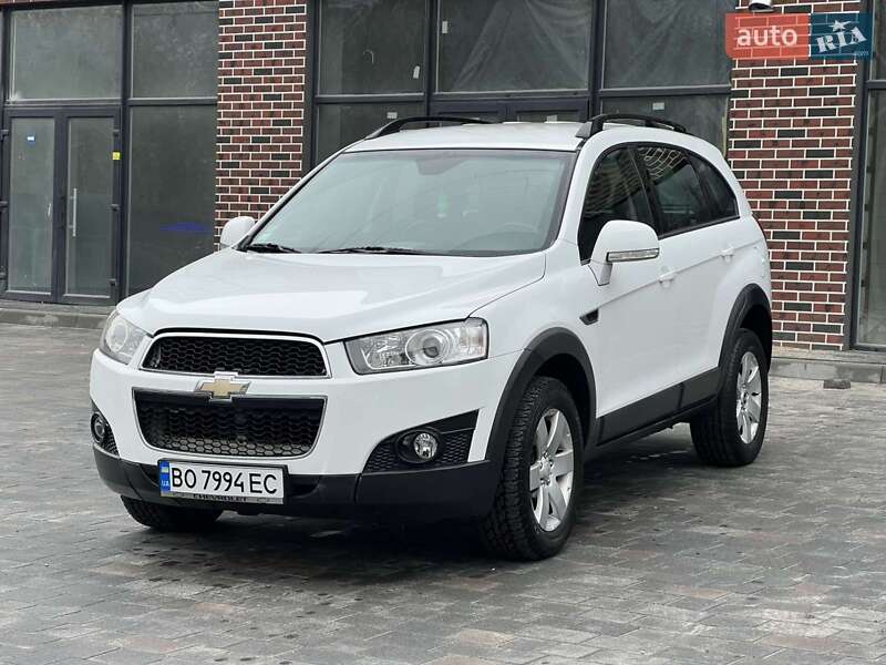 Позашляховик / Кросовер Chevrolet Captiva 2011 в Чернівцях