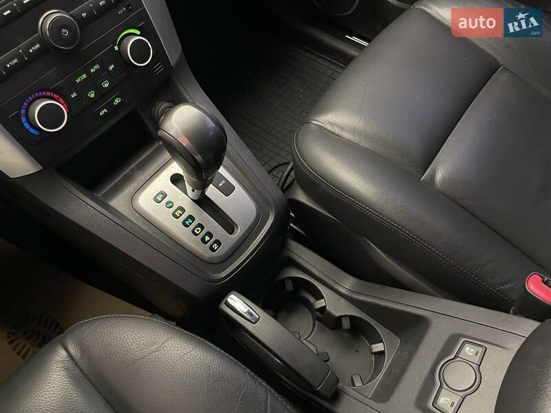 Внедорожник / Кроссовер Chevrolet Captiva 2008 в Киеве