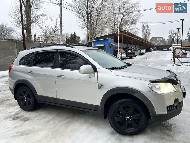 Позашляховик / Кросовер Chevrolet Captiva 2008 в Києві