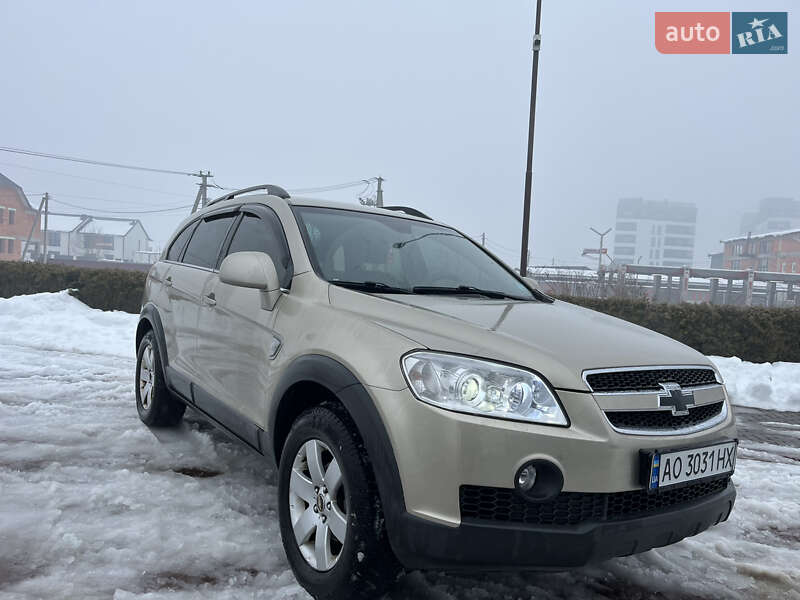 Внедорожник / Кроссовер Chevrolet Captiva 2008 в Хусте фото 6 Внедорожник / Кроссовер Chevrolet Captiva 2008 в Хусте