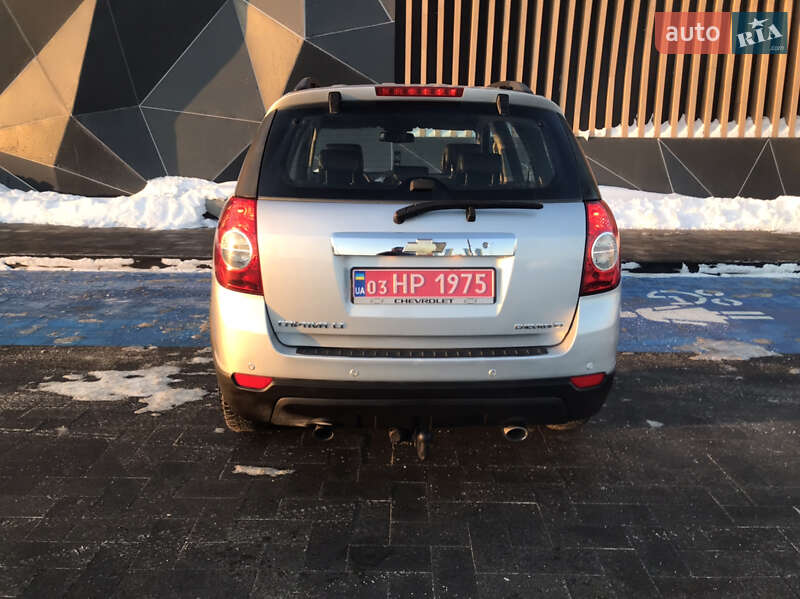 Внедорожник / Кроссовер Chevrolet Captiva 2010 в Луцке