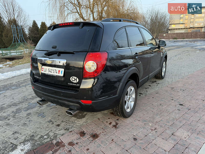 Внедорожник / Кроссовер Chevrolet Captiva 2010 в Здолбунове