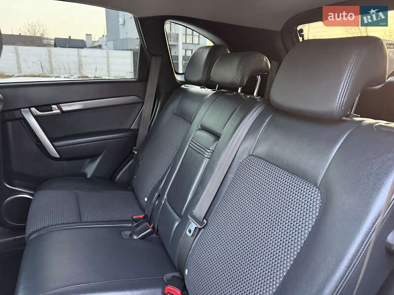 Внедорожник / Кроссовер Chevrolet Captiva 2010 в Здолбунове