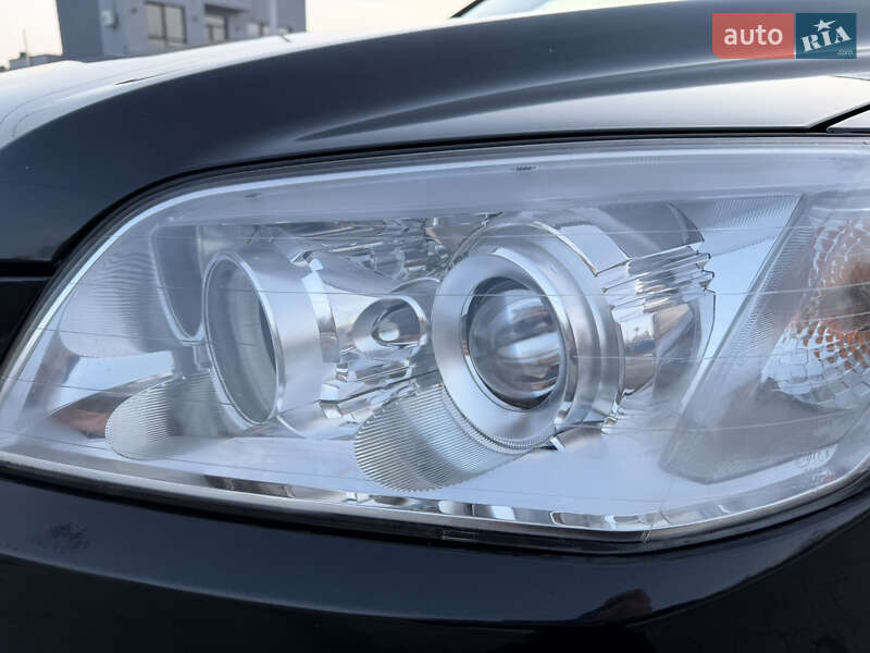 Внедорожник / Кроссовер Chevrolet Captiva 2010 в Здолбунове