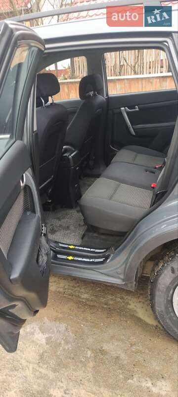 Внедорожник / Кроссовер Chevrolet Captiva 2010 в Бурштыне