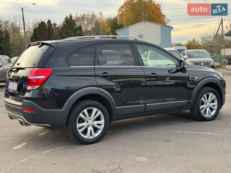 Внедорожник / Кроссовер Chevrolet Captiva 2013 в Дубно