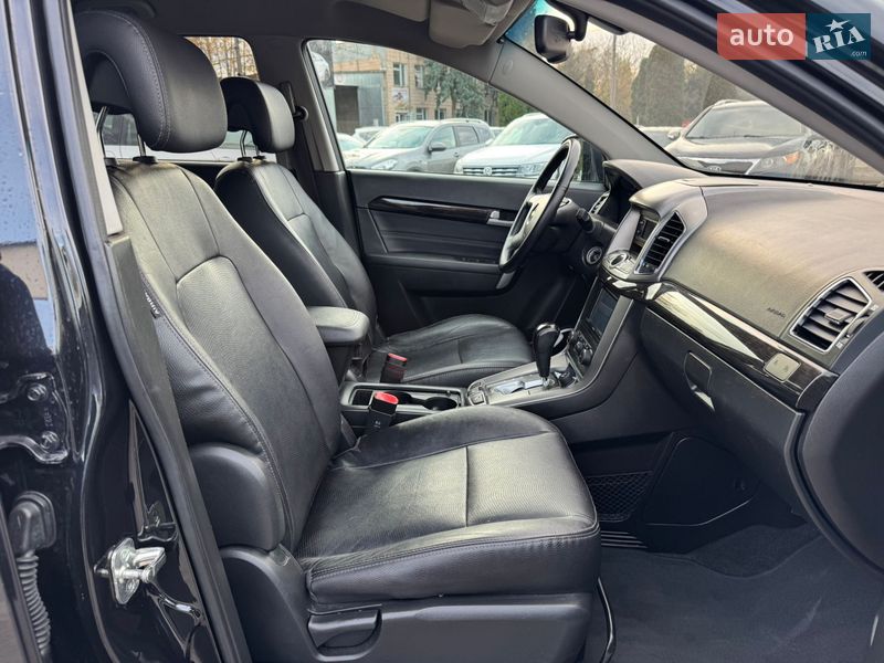 Внедорожник / Кроссовер Chevrolet Captiva 2013 в Дубно