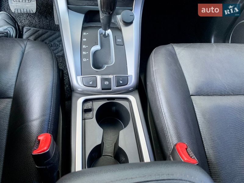 Внедорожник / Кроссовер Chevrolet Captiva 2013 в Дрогобыче