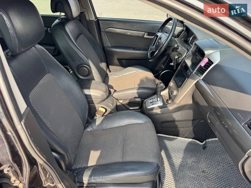 Внедорожник / Кроссовер Chevrolet Captiva 2009 в Стрые