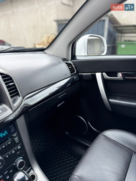 Позашляховик / Кросовер Chevrolet Captiva 2012 в Чорткові
