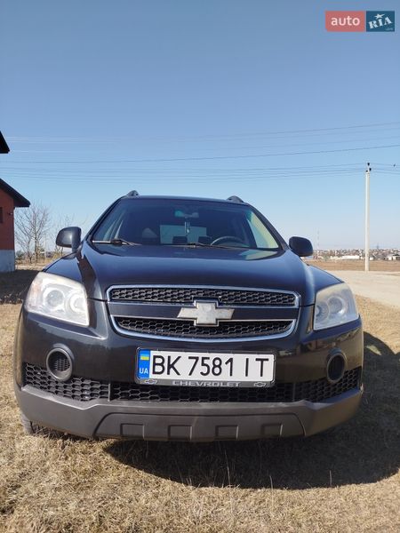 Позашляховик / Кросовер Chevrolet Captiva 2010 в Рівному