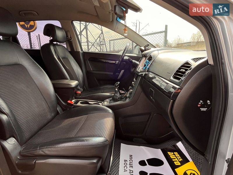 Внедорожник / Кроссовер Chevrolet Captiva 2011 в Стрые