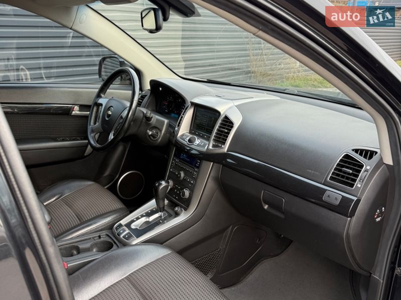 Позашляховик / Кросовер Chevrolet Captiva 2012 в Житомирі